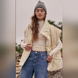 FP Roll With Us Puffer Vest Cream Yellow NWT Cotton Oversized Sz XL Warm Layer